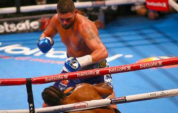 Bellew set for surgery on fractured hand
